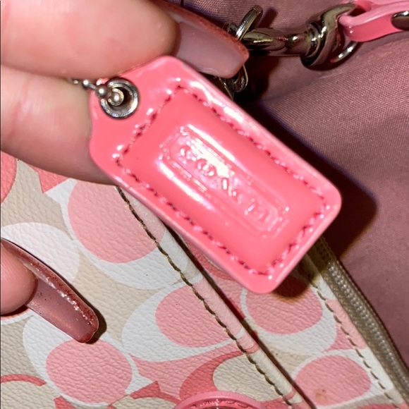 Coach wristlet - Picture 7 of 7